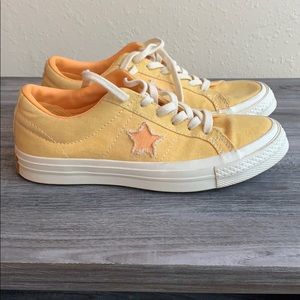 Yellow converse chuck taylor one stars